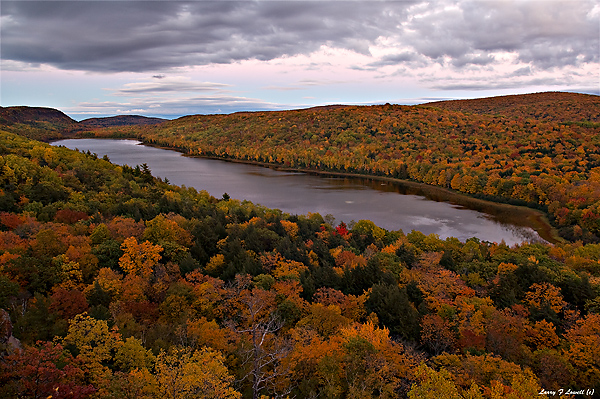 Lake of the Clouds, Evening, September 30, 2005, Porcupine Mountains Wilderness State Park, Michigan